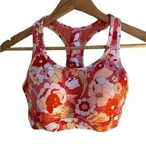 Avia Women's Ventilated Molded Cup Sports Bra 4-6